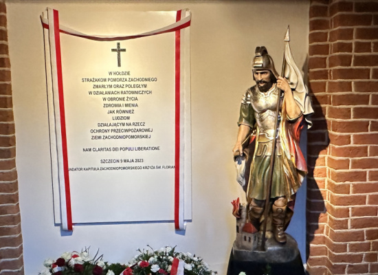 Ustanowienie i poświęcenie nowej kaplicy w Katedrze - Kaplicy św. Floriana. 