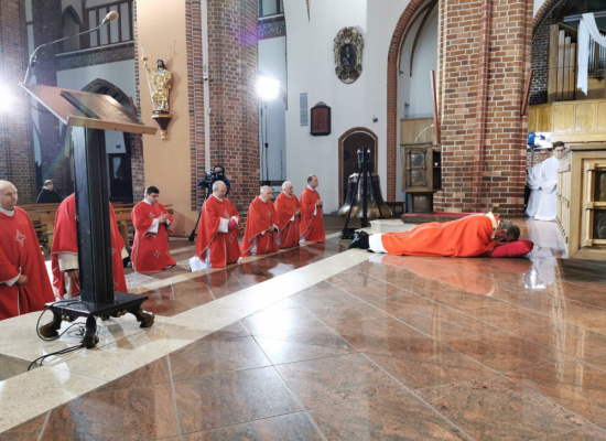 Liturgia ku czci Męki Pańskiej - WIELKI PIĄTEK